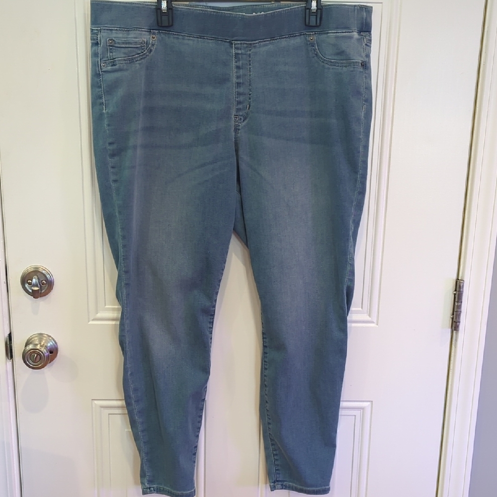 Amazon Essentials Light Blue Pull On Jeggings